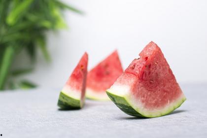 梦见吃绿瓜的西瓜,绿瓜西瓜的奇幻之旅