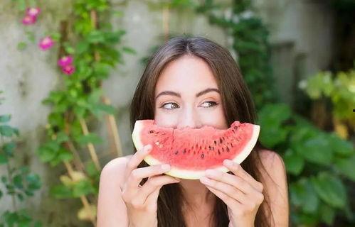 冰冰冰吃瓜,揭秘娱乐圈幕后故事