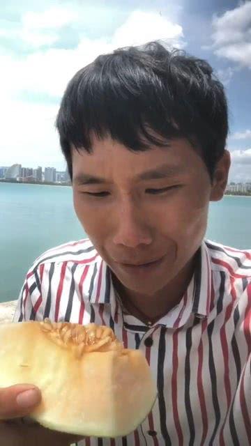 吃瓜摄影师大黄